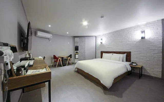 غرفة قياسية بسرير كينج، Winner Hotel 1/1