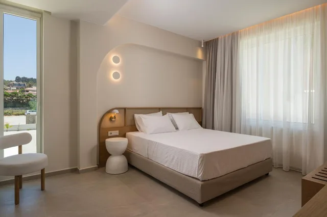 1 Bedroom, Sunset, Suite, Private Pool، Marika Hotel Chania 3/8