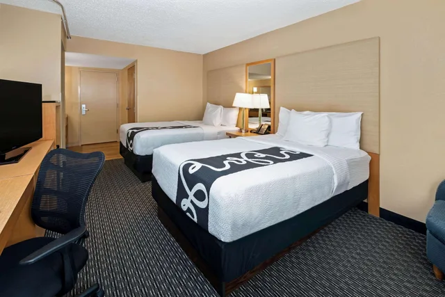 Room, 2 Double Beds, La Quinta Inn Suites By Wyndham West Palm Beach Airport 1/4