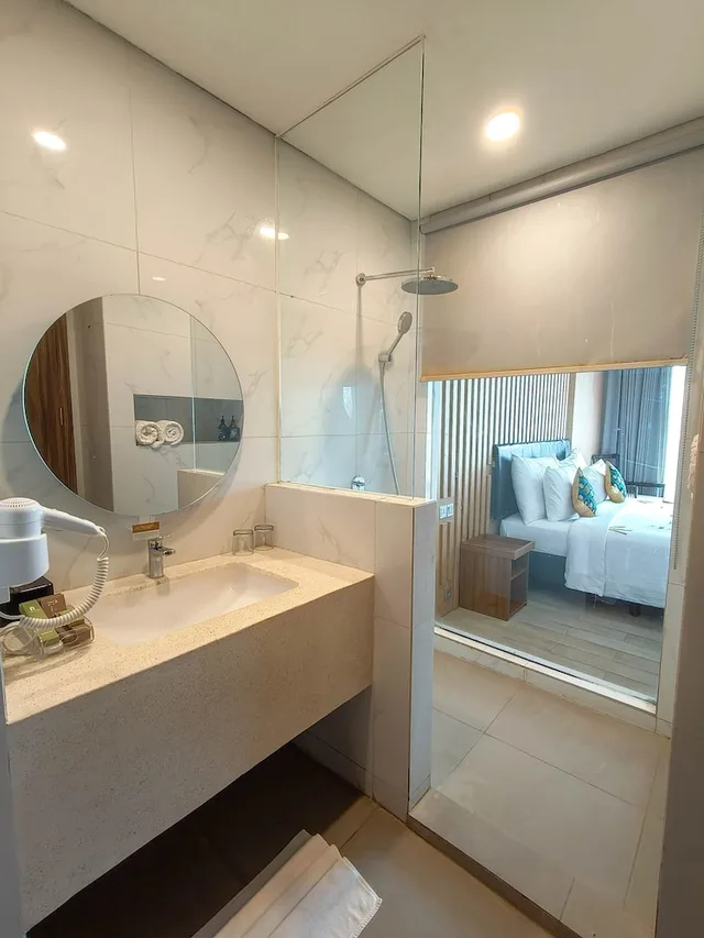 غرفة غراند ديلوكس بسريرين منفصلين، Raja Hotel Kuta Mandalika Resort & Convention 3/4