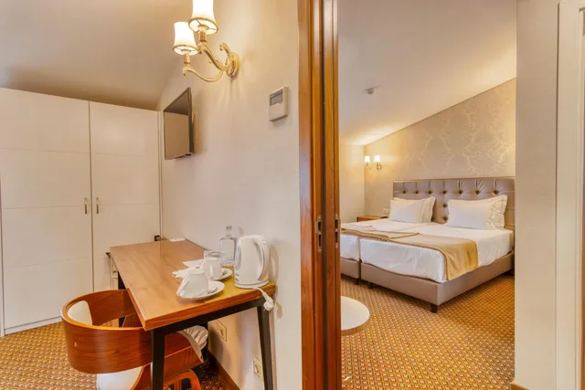 غرفة ديلوكس عائلية، Hotel Lis Batalha 2/7