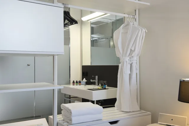 Grand, the Level, Suite, Queen Bed، Melia South Beach 9/9