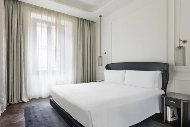 1 Bedroom, Suite, Single Bed, City Side, Balcony، Intercontinental Hotels Rome Ambasciatori Palace 2/5