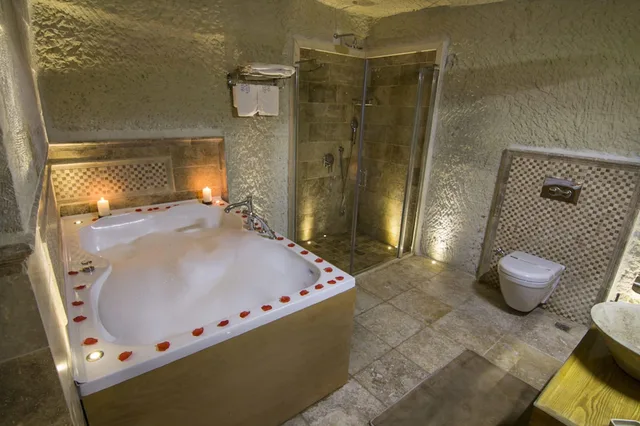 Cave, Garden, Spa, Suite، Azure Cave Suites 5/5