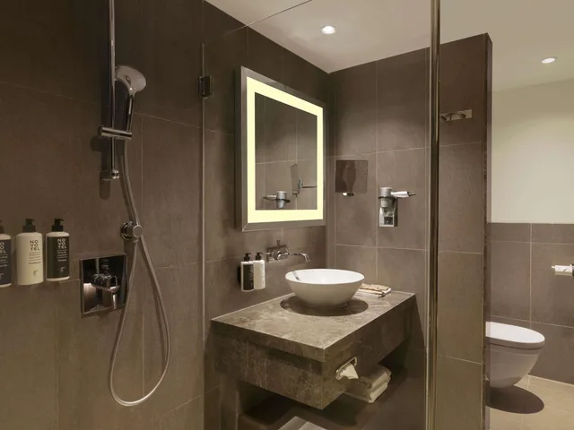 غرفة سوبيريور بسرير مزدوج، Novotel New Delhi Aerocity 5/6