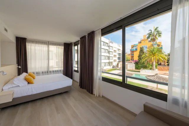 استوديو سوبيريور بإطلالة على المسبح، Apartamentos Atenea Park 1/9