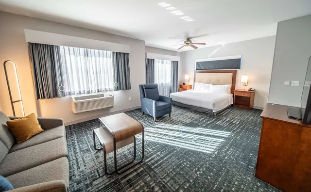 جناح استوديو بسرير كينج لذوي الإعاقة، Homewood Suites By Hilton Rochester Mayo Clinic Area Saint Marys 1/2
