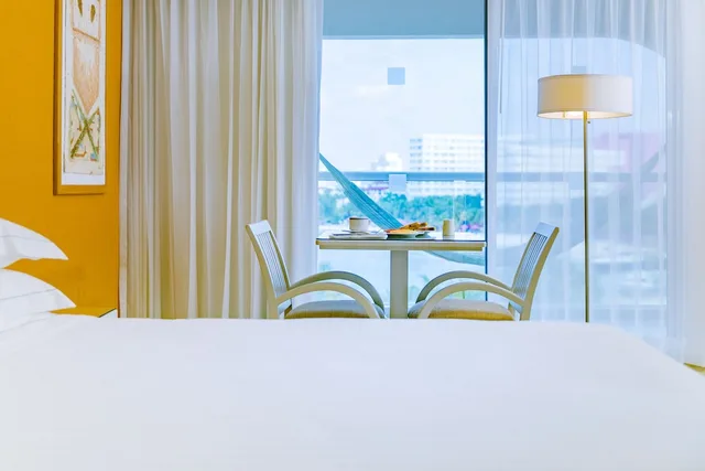غرفة بسريرين مزدوجين بشرفة، Occidental Costa Cancun 9/10