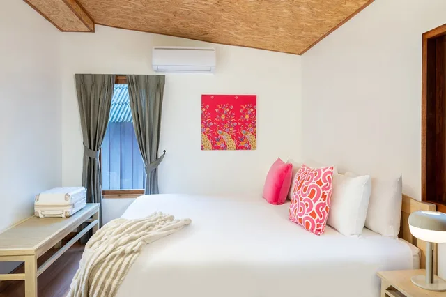 Loft, Luxury, Family, House, King Bed, Luxury Farm House 1/3