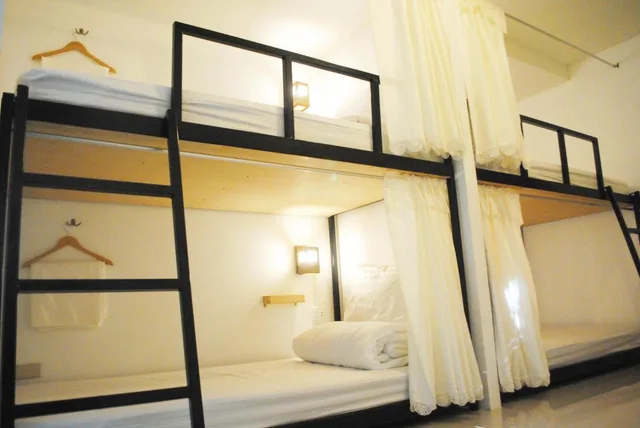 سكن مشترك للنساء، Rimnim Hostel 2/2