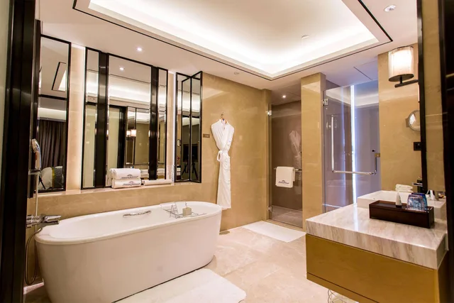 غرفة ديلوكس بسرير مزدوج، Howard Johnson By Wyndham Glory Plaza Chenghai 1/1