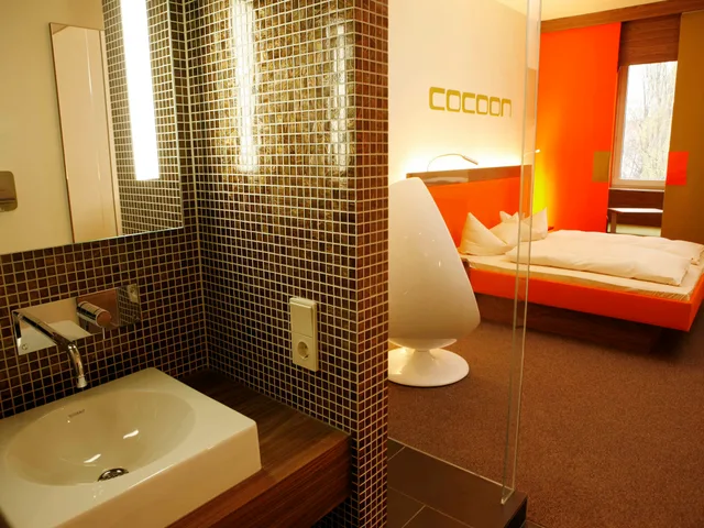 غرفة قياسية بسرير كوين، Cocoon Sendlinger Tor 5/6