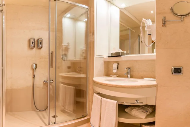 جناح جونيور بسرير مزدوج وسريرين منفصلين، Smy Carlos V Wellness & Spa Alghero 4/6