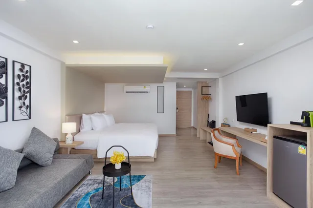 غرفة ديلوكس، Anona Beachfront Phuket Resort 8/10
