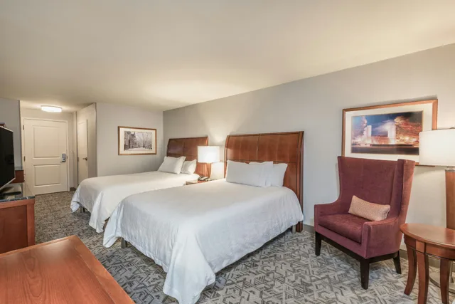 غرفة بسريرين كوين، Hilton Garden Inn Blacksburg University 1/3