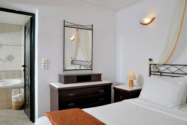 دوبلكس بسرير مزدوج وسريرين منفصلين، Vasilaras Hotel 6/10