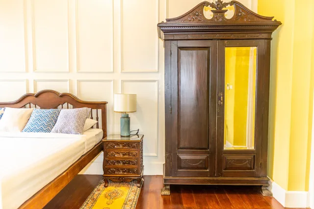Five, Deluxe, King Bed, Living Area, Bathtub، Baan2459 Heritage House 2/4