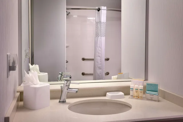 جناح لذوي الإعاقة، Hampton Inn Salt Lake City-Downtown 3/5