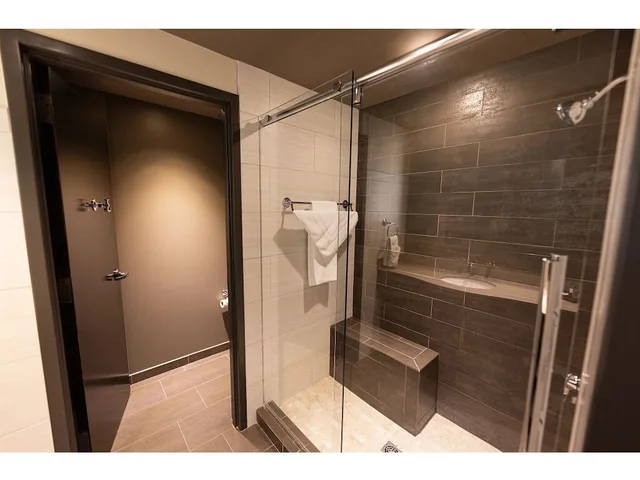 غرفة قياسية بسريرين كوين، Cherokee Casino & Hotel Roland 4/4