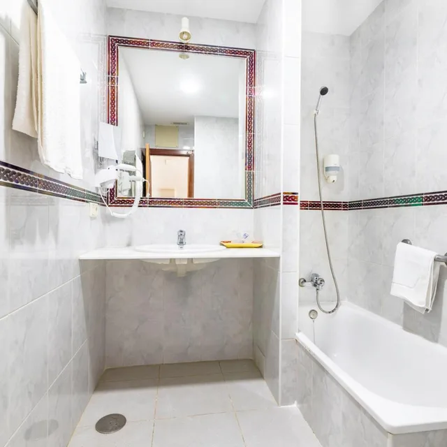 غرفة بسرير مزدوج، Hotel Pozo Del Duque Ii 3/3