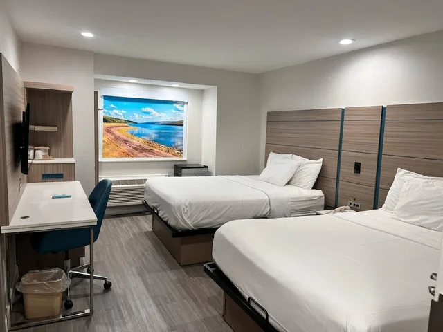 Room, 2 Queen Beds, Baymont by Wyndham Henrietta/Rochester 2/8