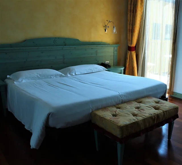 غرفة قياسية بسرير مزدوج، Hotel Residence Montelago 2/4