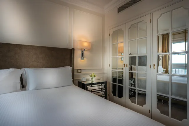 جناح جونيور بسرير كوين، Alvear Palace Hotel 1/5