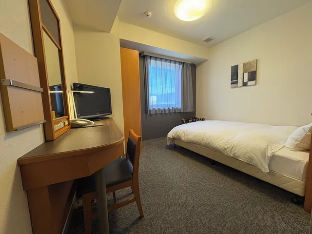غرفة بسرير مزدوج للمدخنين، Hotel Route-Inn Niihama 5/9