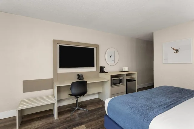 Garden, King Bed، Wyndham I-Drive Avanti Resort & Conference Center 7/10