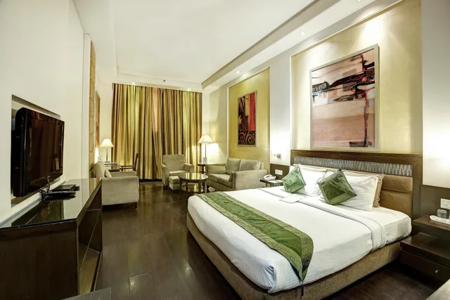 غرفة غراند ديلوكس، Hotel Western Court Panchkula 1/1