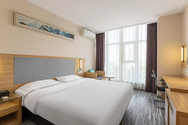 غرفة بزنس بسرير كينج، City Comfort Inn (Zhuhai Doumen Ninghai) 1/1