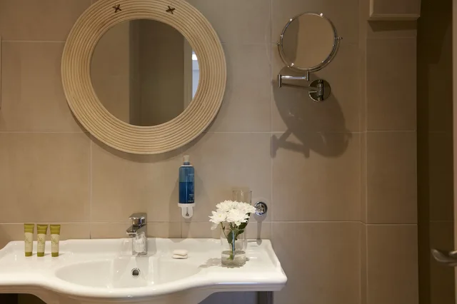 غرفة كلاسيكية عائلية بسريرين منفصلين مع أريكة، Simantro Resort 6/7