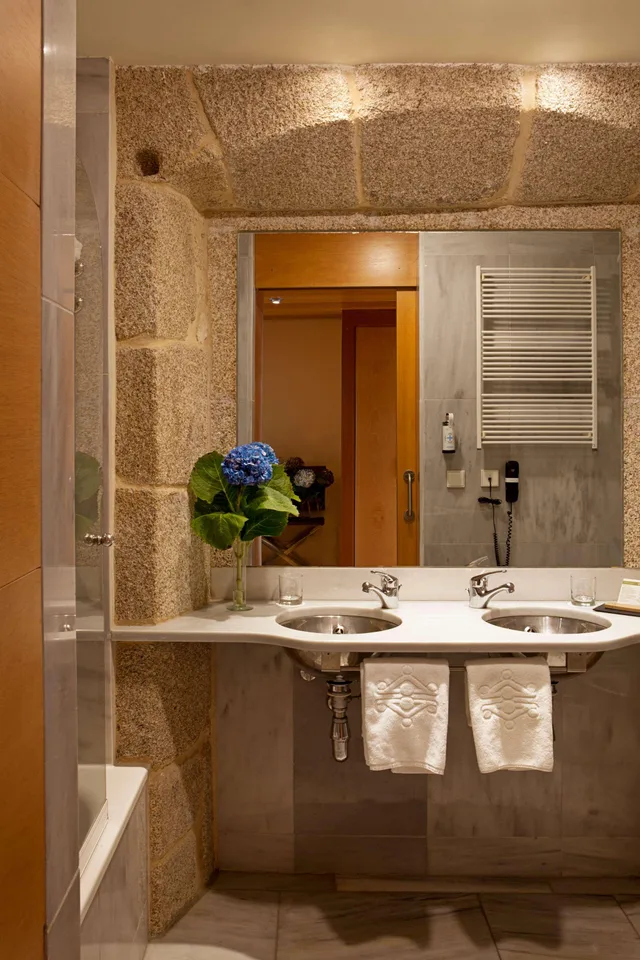 Standard, Double Bed, Parador de Santo Estevo 9/10