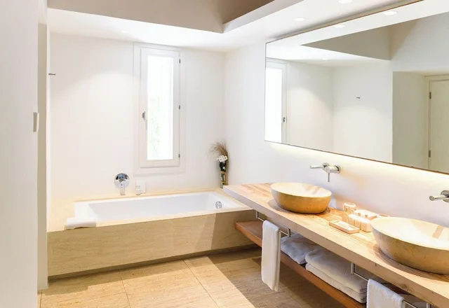غرفة بسرير كينج بإطلالة على الحديقة، Hotel Torralbenc 9/9