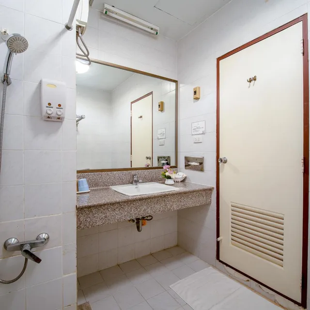 غرفة ديلوكس بسرير مزدوج، Sirin Hotel Huahin 9/9