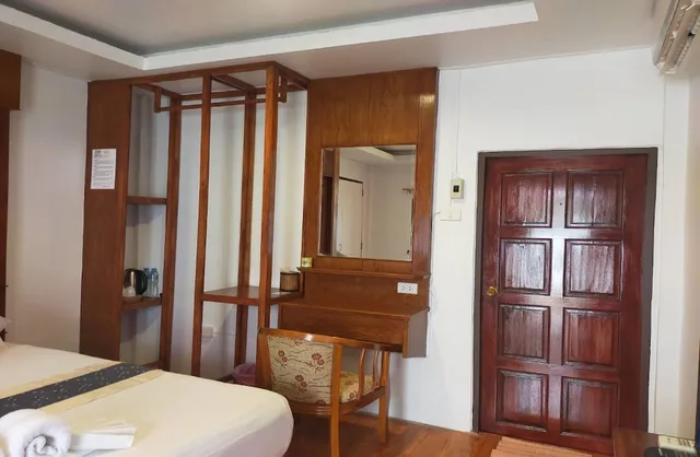 Superior, Double Bed, Beach Side، Lanta Nice Beach Resort 7/8