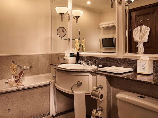 جناح كلوب بريستيج بسرير كينج، Sofitel Angkor Phokeethra Golf and Spa Resort 4/5