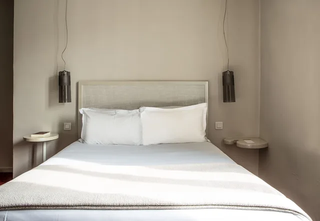 غرفة بريفيليج بسريرين منفصلين، Hotel Le Quartier Bercy Square 2/3