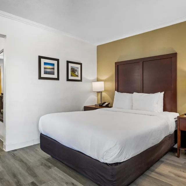 غرفة رباعية، Comfort Inn Santa Cruz North 3/9