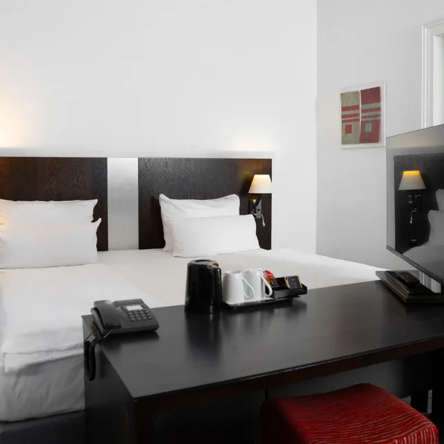 Superior, Double Bed, Astor And Aparthotel 2/8