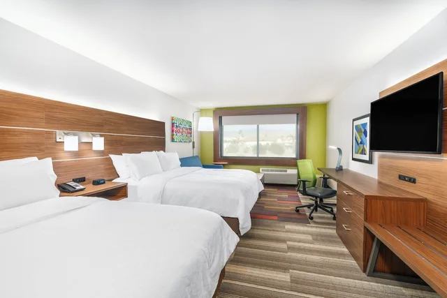 جناح بسريرين كوين، Holiday Inn Express & Suites Lake Havasu - London Bridge 1/5