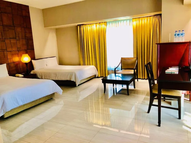 جناح عائلي، Indra Regent Hotel 1/6