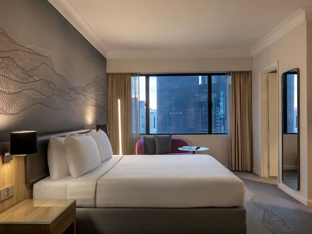 غرفة تنفيذية بسرير كينج، Novotel Kuala Lumpur City Centre 3/10