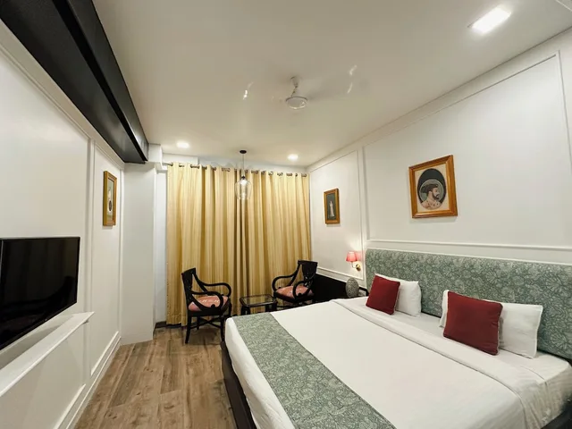 غرفة ديلوكس بسرير مزدوج، Hotel Atulyaa Taj 1/6