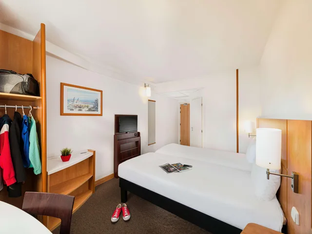 Standard, Double or Twin Bed, Ibis Praha Mala Strana 3/6