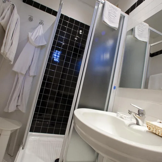 Comfort, Double Bed, Hotel Terme Venezia 1/2