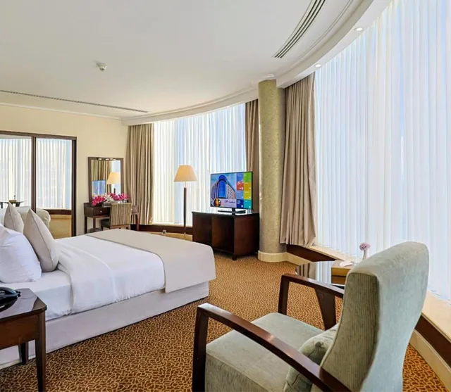 جناح بانورامي، Ayass Hotel 6/10