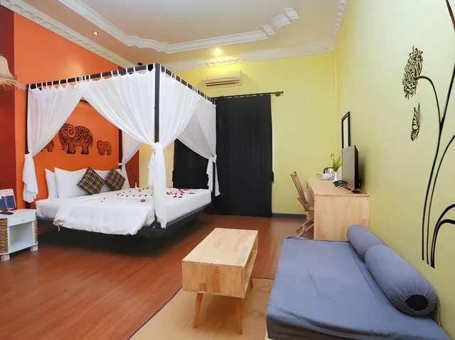 غرفة ديلوكس بشرفة، Central Indochine D Angkor Hotel 2/4
