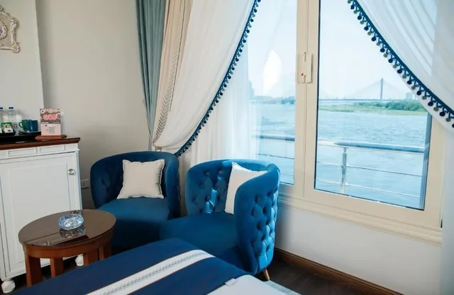 غرفة بسرير كوين بإطلالة على النهر، Trans Nile Hotel 7/7