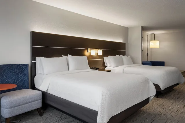 Suite, 2 Queen Beds, Sofa, Holiday Inn Express Hotel And Suites Altoona Des Moines 1/5